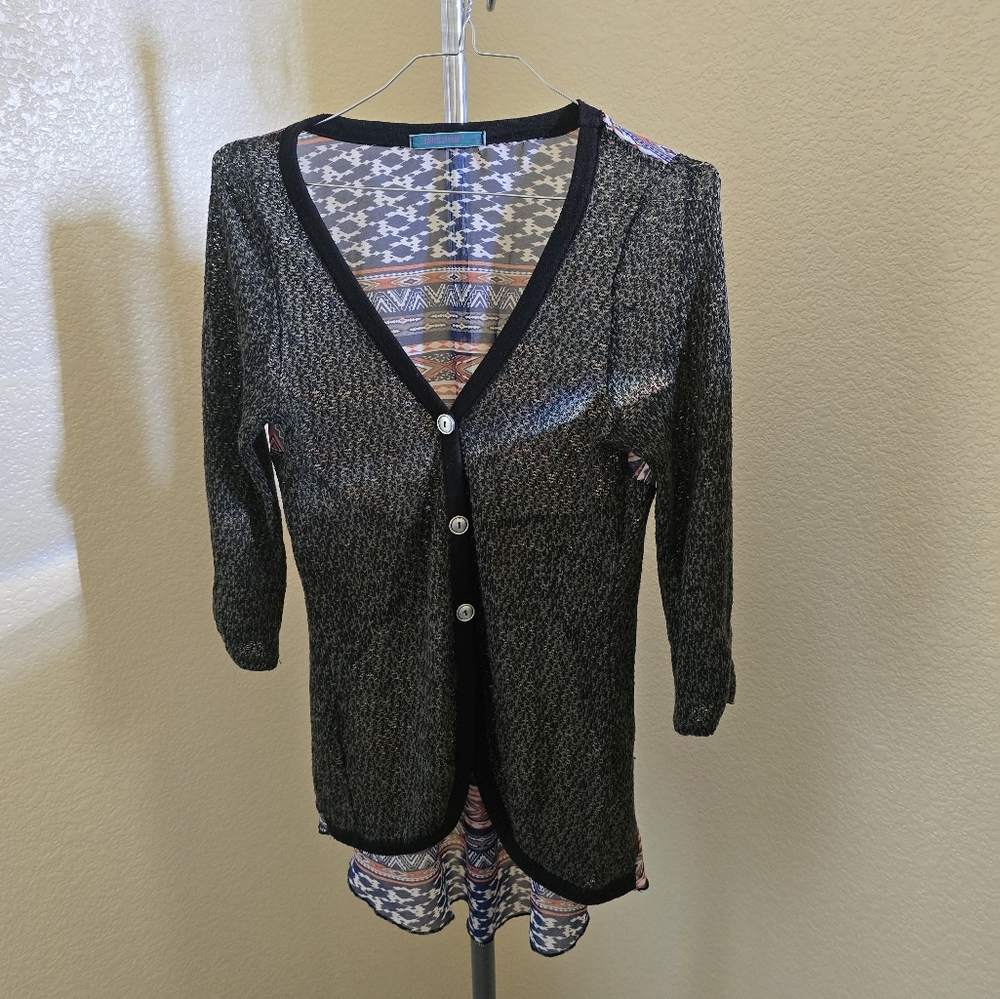 Julie's Closet Lightweight Button Up Blouse
